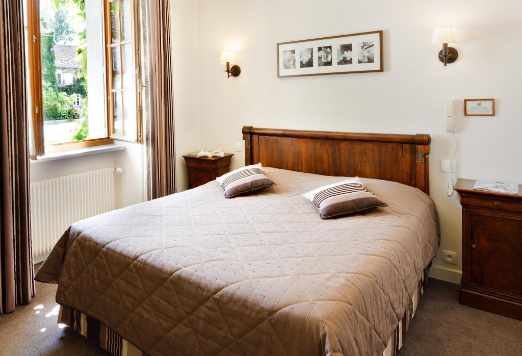 Le Parc De L'Hostellerie Levernois Room photo
